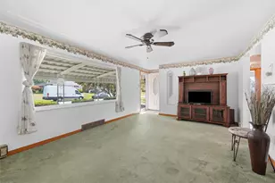 125 White Oak Dr, White Oak, PA 15131 - Photo 5