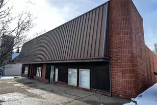 227 N Jefferson St, New Castle, PA 16101 - Photo 1