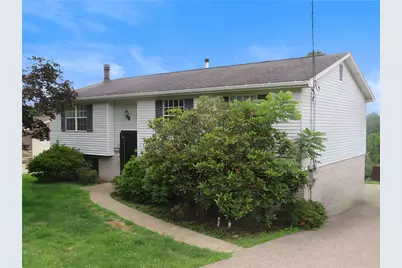115 Bristol Ln, Hempfield Township, PA 15642 - Photo 1