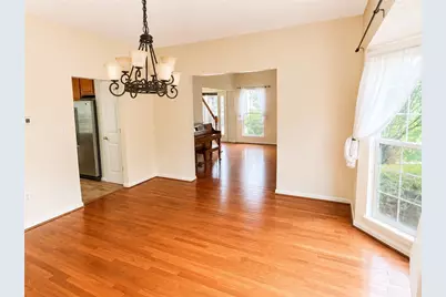 1619 Norman Dr, Pittsburgh, PA 15143 - Photo 11