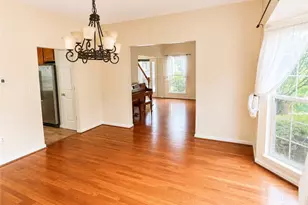 1619 Norman Dr, Pittsburgh, PA 15143 - Photo 11