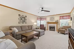 115 Shady Hollow Dr, Economy, PA 15005 - Photo 9