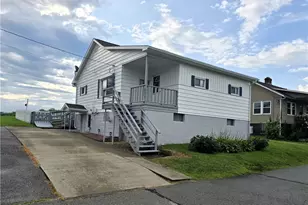 206 Meadowview Dr, Unity Township, PA 15650 - Photo 1