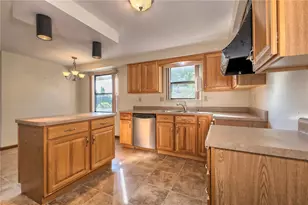 109 Bryan Dr, Hempfield Township, PA 15601 - Photo 7
