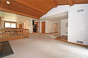 986 Segar Rd, Pittsburgh, PA 15243 - Photo 9