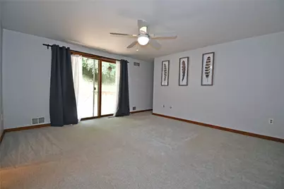 986 Segar Rd, Pittsburgh, PA 15243 - Photo 17
