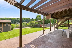 1174 Zucco Ln, Greater Johnstown School District, PA 15905 - Photo 9