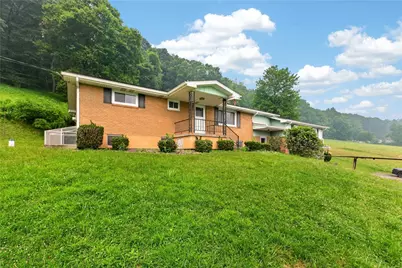 323 Albrights Lake Road, Hempfield Township, PA 15601 - Photo 27