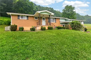 323 Albrights Lake Rd, Hempfield Township, PA 15601 - Photo 1
