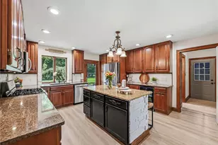 1144 Brookview Ct, Hermitage, PA 16148 - Photo 11