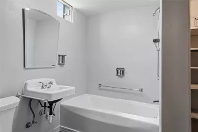 922 5th St, Charleroi Boro, PA 15022 - Photo 17