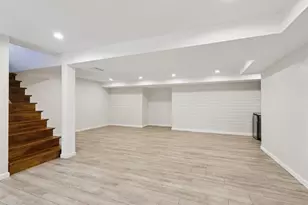 902 Marjorie Dr, Pittsburgh, PA 15223 - Photo 35