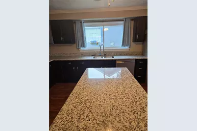 902 Henry St, Belle Vernon, PA 15012 - Photo 3