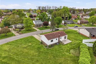 235 Princeton Dr, Center Township, PA 15001 - Photo 31