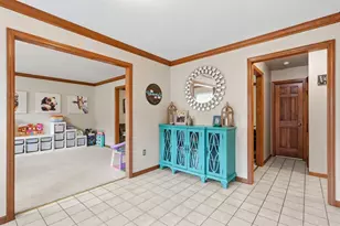 455 Monmouth Dr, Cranberry Township, PA 16066 - Photo 5