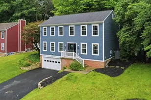 455 Monmouth Dr, Cranberry Township, PA 16066 - Photo 3