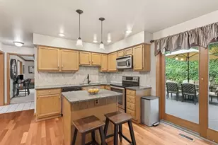 455 Monmouth Dr, Cranberry Township, PA 16066 - Photo 15