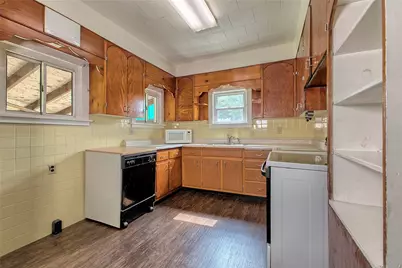 544 Penn High Park Road, Jeannette, PA 15644 - Photo 7