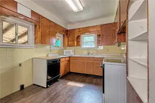 544 Penn High Park Rd, Jeannette, PA 15644 - Photo 7