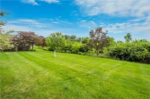 807 Cherry Hill Dr, Collier Township, PA 15142 - Photo 43