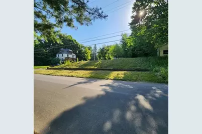 702 Court St, New Castle, PA 16101 - Photo 1