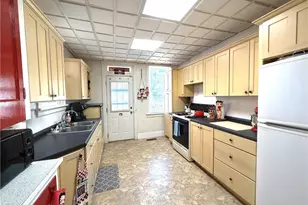 2335 Candace St, Beechview, PA 15216 - Photo 7