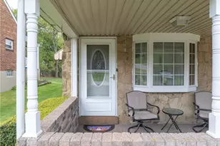 203 George St, Jeannette, PA 15644 - Photo 3