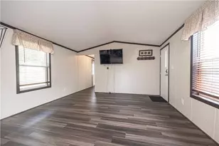 120 Woodview Dr, Middlesex Township, PA 16059 - Photo 11