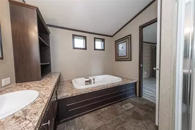 120 Woodview Drive, Middlesex Township, PA 16059 - Photo 17