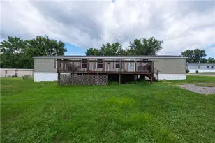 120 Woodview Dr, Middlesex Township, PA 16059 - Photo 1