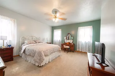 25 Sylvia Ave, Ross Twp, PA 15214 - Photo 13