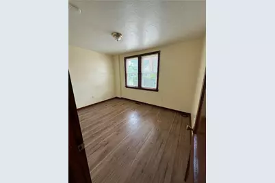 1119 Race St, McKees Rocks, PA 15136 - Photo 5