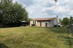 130 Wayne Dr, Cranberry Township, PA 16066 - Photo 5