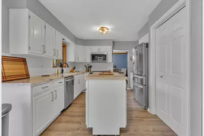 126 Firethorn Rd, Baden, PA 15005 - Photo 13