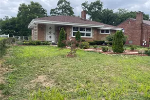 1020 Towervue Dr, Pittsburgh, PA 15227 - Photo 3