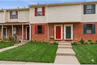 225 Woodhaven Dr, Seven Fields Boro, PA 16046 - Photo 1