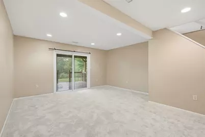 225 Woodhaven Dr, Seven Fields Boro, PA 16046 - Photo 31