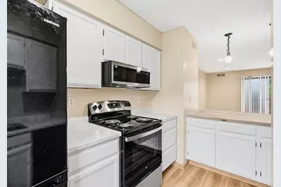 225 Woodhaven Dr, Seven Fields Boro, PA 16046 - Photo 13