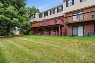 225 Woodhaven Dr, Seven Fields Boro, PA 16046 - Photo 39