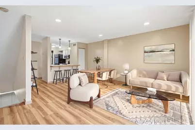 225 Woodhaven Dr, Seven Fields Boro, PA 16046 - Photo 5
