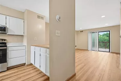 225 Woodhaven Dr, Seven Fields Boro, PA 16046 - Photo 9