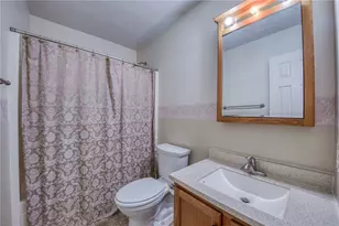 417 Redwood Ct, Ross Twp, PA 15202 - Photo 15