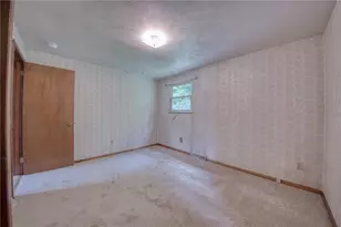 642 Pikeview Dr, Pittsburgh, PA 15239 - Photo 27