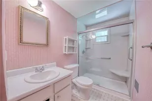 642 Pikeview Dr, Pittsburgh, PA 15239 - Photo 17