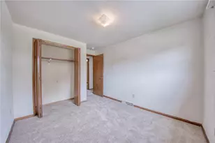 642 Pikeview Dr, Pittsburgh, PA 15239 - Photo 19