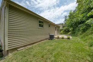 642 Pikeview Dr, Pittsburgh, PA 15239 - Photo 39