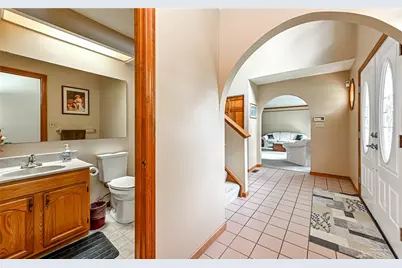 4847 Shamrogue Ct, Hampton, PA 15101 - Photo 5