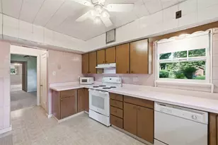 9431 Old Perry Hwy, Pittsburgh, PA 15237 - Photo 13