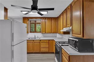710 E Smithfield St, Elizabeth Twp/Boro, PA 15047 - Photo 23