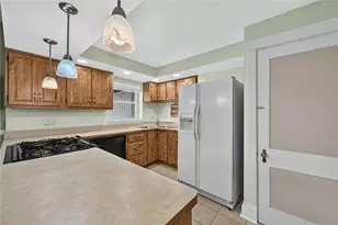 3001 Hazelhurst Ave, Pittsburgh, PA 15227 - Photo 11